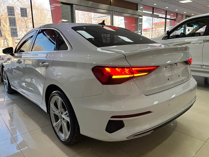 Audi A3 2021 A 3 L Limousine 35 TFSI Sport — фото 7