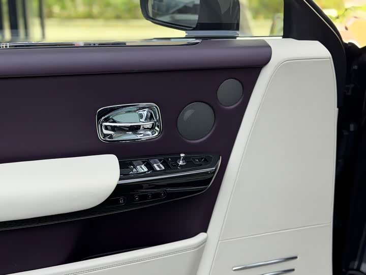 Rolls-Royce Phantom — фото 14