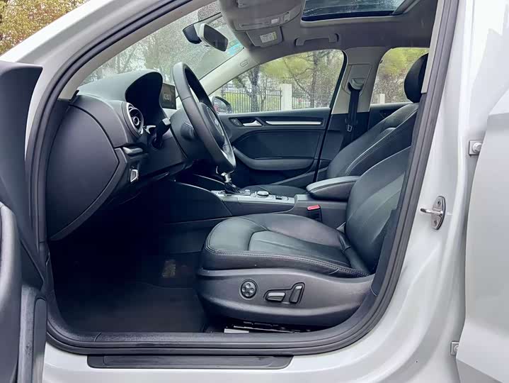 Audi A3 2016 Limousine 35 TFSI — фото 11