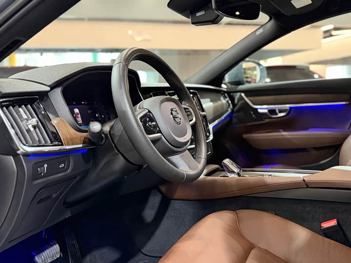 Volvo V90 2022 Cross Country B 5 AWD — фото 22
