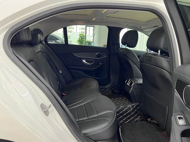 Mercedes-Benz C-Class 2017 C 200 L — фото 12