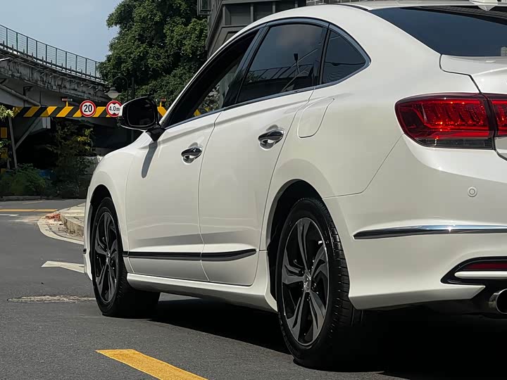 Honda Spirior — фото 17