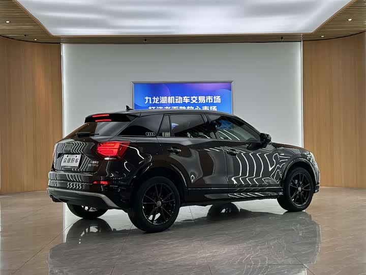 Audi Q2L 2018 35 TFSI VI — фото 7