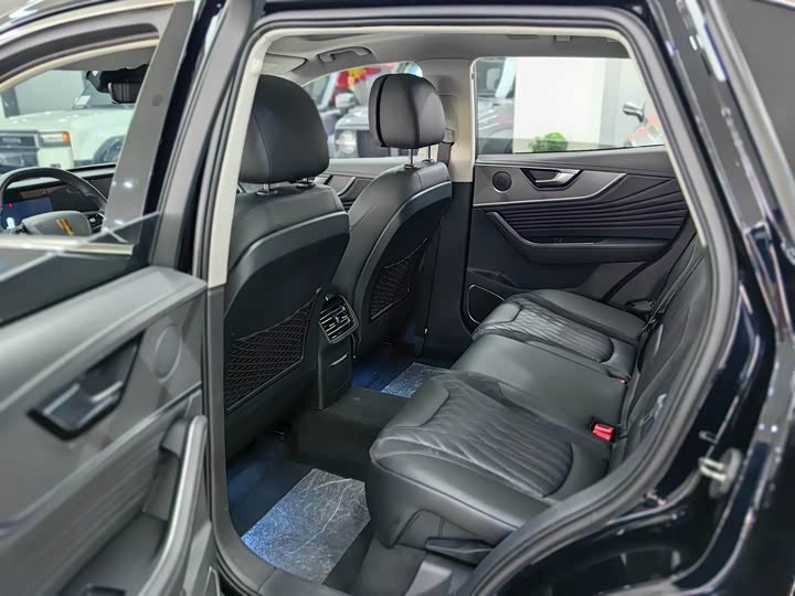 Hongqi HS5 2023 2.0 T Pro — фото 5