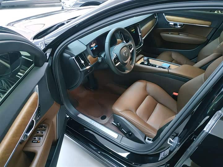 Volvo S90 2024 B 5 — фото 16