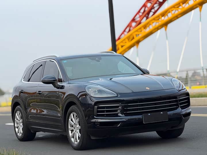 Porsche Cayenne 2018 Cayenne 3.0 T — фото 3