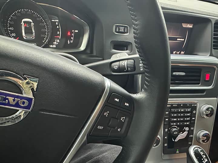 Volvo S60 2017 S 60 L T 5 — фото 14
