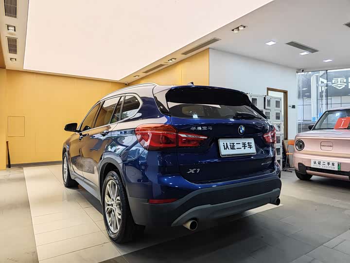 BMW X1 2019 s Drive 20 Li Leading — фото 26