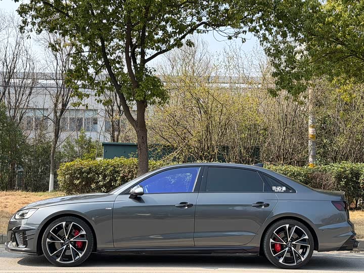 Audi A4L 2022 45 TFSI quattro — фото 4