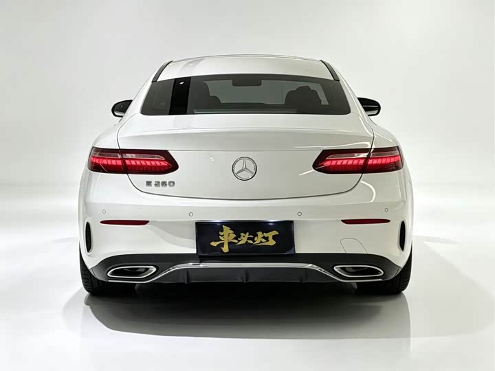 Mercedes-Benz E-Class — фото 10
