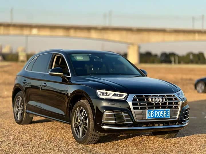 Audi Q5L 2020 40 TFSI — фото 3