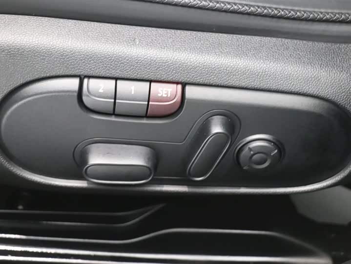 MINI Clubman — фото 13