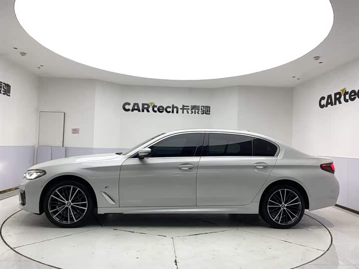 BMW 5-Series 2023 530 Li Leading M — фото 8