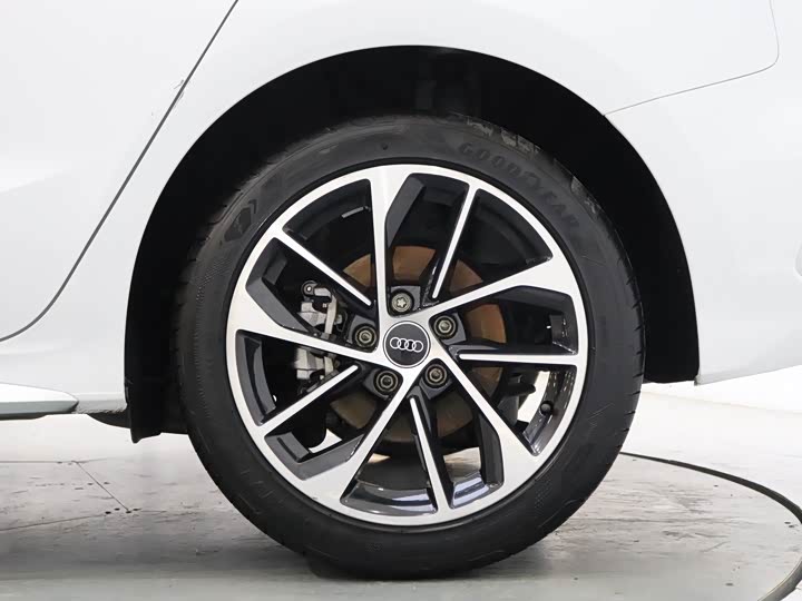 Audi A3 2022 Sportback 35 TFSI Sport — фото 4