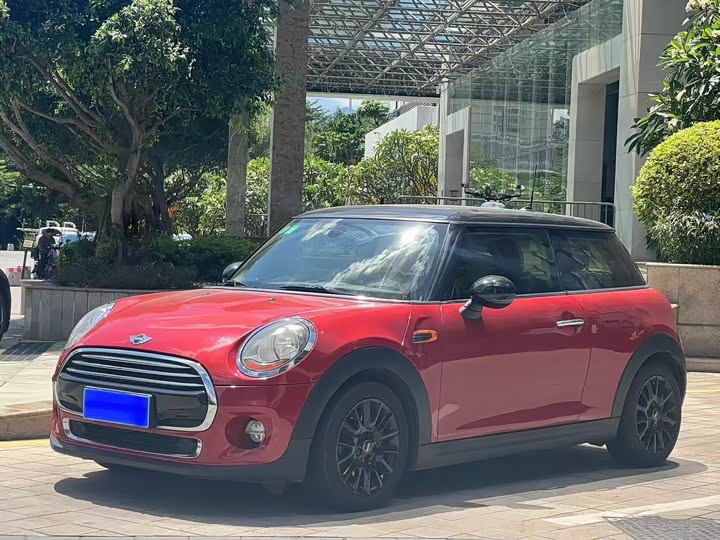 MINI Hatch — фото 1