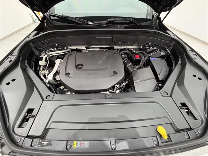 Volvo XC90 2023 B 6 7 — фото 18
