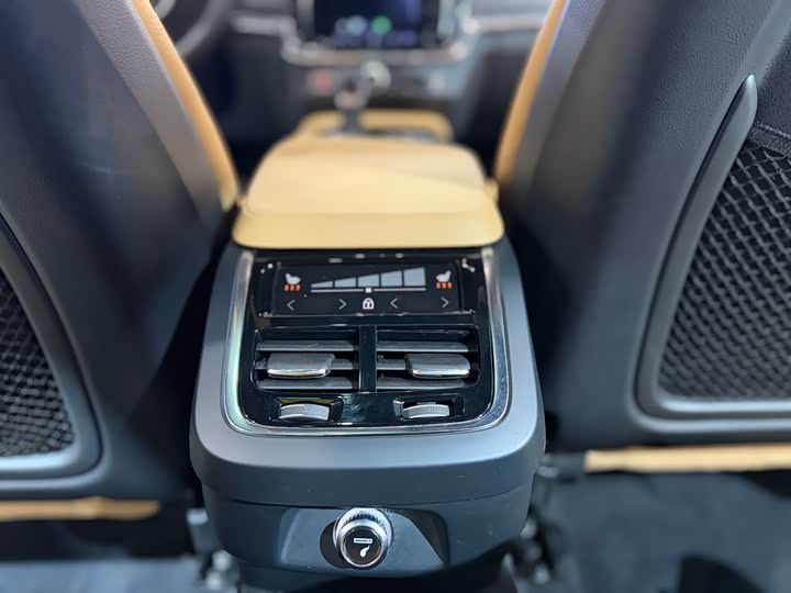 Volvo V90 2017 Cross Country T 5 AWD — фото 25