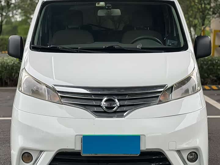Nissan NV200 2016 1.6 L CVT — фото 3