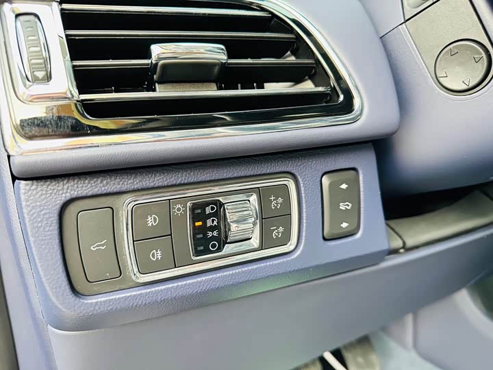 Lincoln Navigator — фото 7