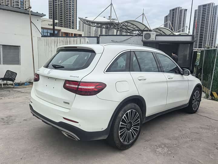 Mercedes-Benz GLC 260 4MATIC динамик — фото 12