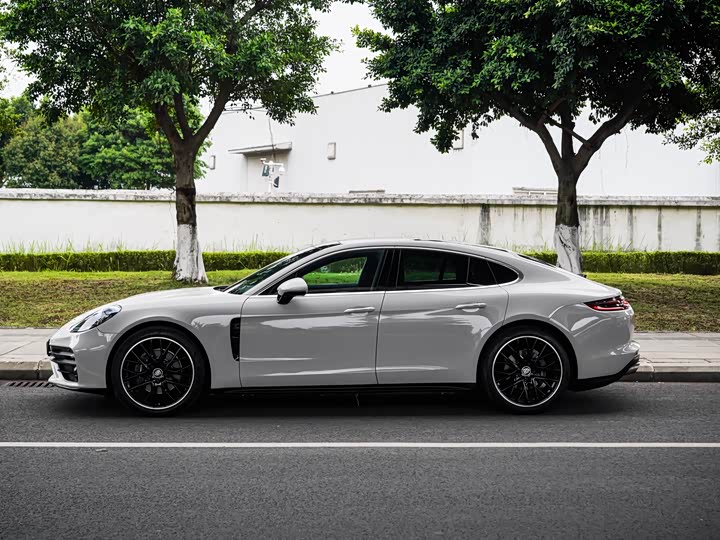 Porsche Panamera 2017 Panamera 3.0 T — фото 2