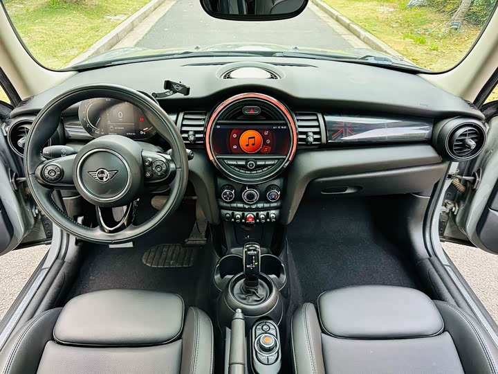 MINI Hatch — фото 16