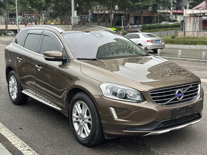 Volvo XC60 2016 T 5 — фото 2