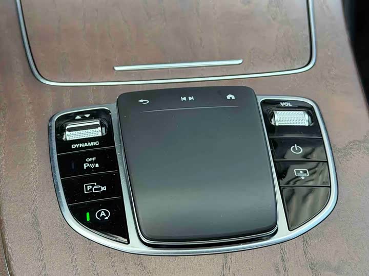 Mercedes-Benz E-Class 2023 E 300 L Luxury — фото 11