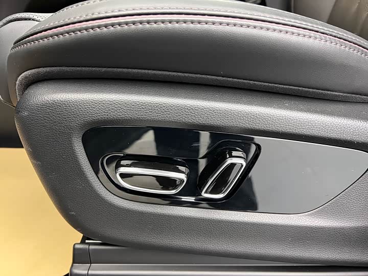 Trumpchi M8 2024 400 T — фото 7