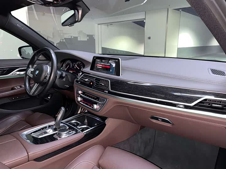BMW 7-Series 2018 730 Li Leading M — фото 17