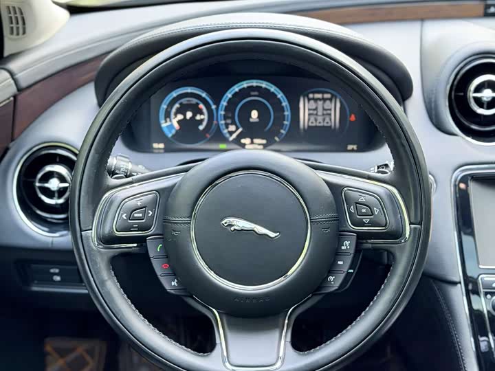 Jaguar XJ 2016 XJL 3.0 SC 4 WD — фото 20