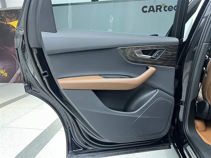Audi Q7 2020 55 TFSI quattro — фото 18