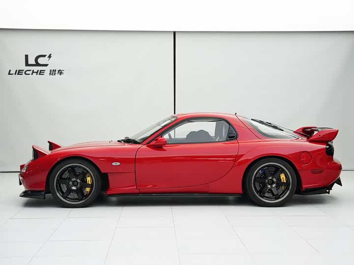 Mazda RX-7 2015 1.6 L MT — фото 3