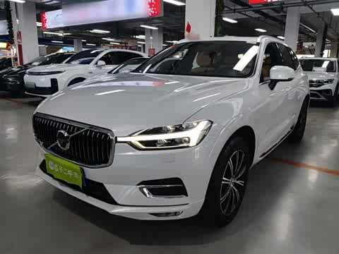 Volvo XC60 2018 T 5 4 WD — фото 26