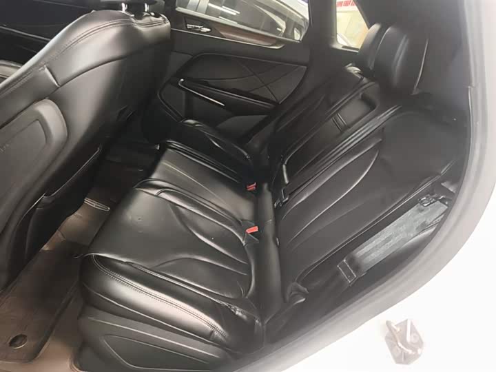 Lincoln MKC 2018 2.0 T 4 WD — фото 17
