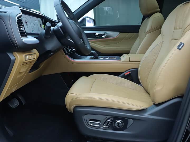 Trumpchi GS8 2024 2.0 TGDI 2 WD 7 — фото 5