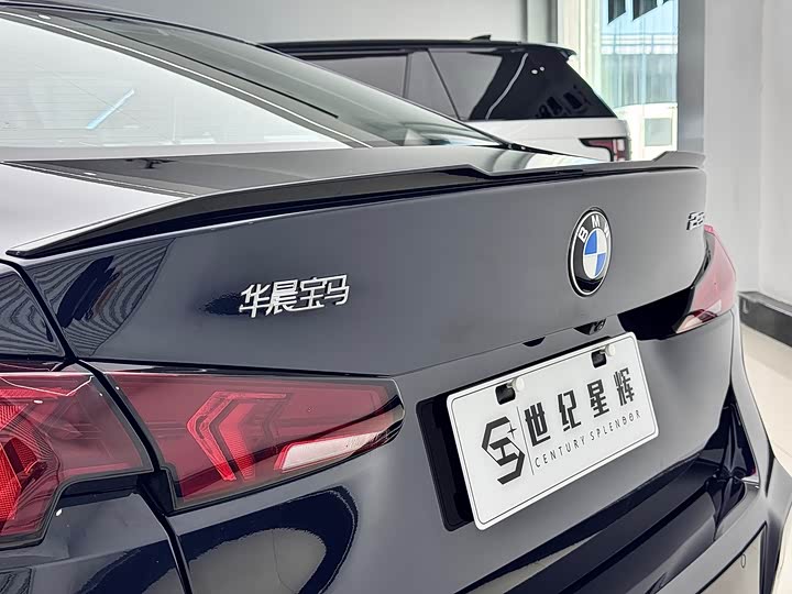 BMW 2-Series 2025 225 L M — фото 11