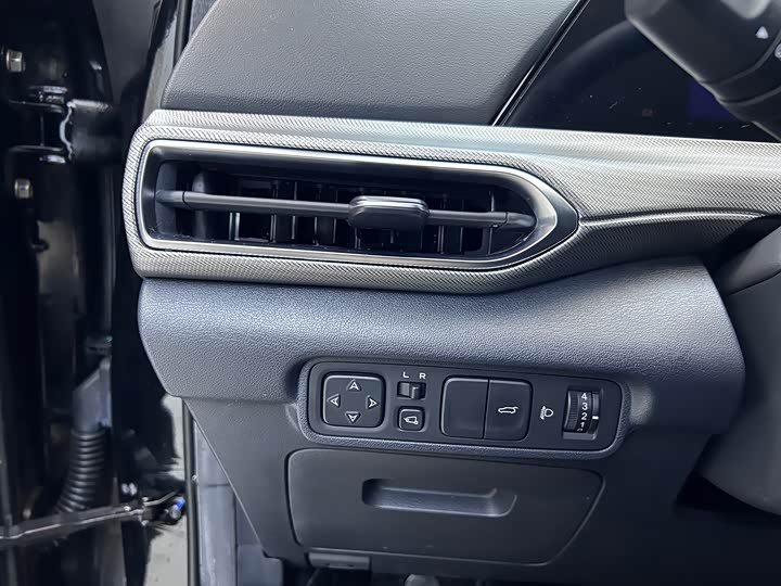 Changan UNI-T 2020 1.5 T Flagship — фото 14