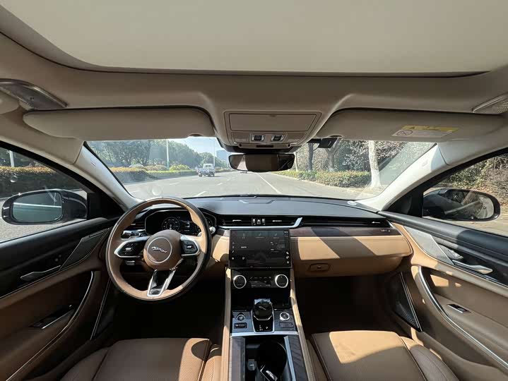 Jaguar XFL 2022 XFL 2.0 T P 250 2 WD — фото 6