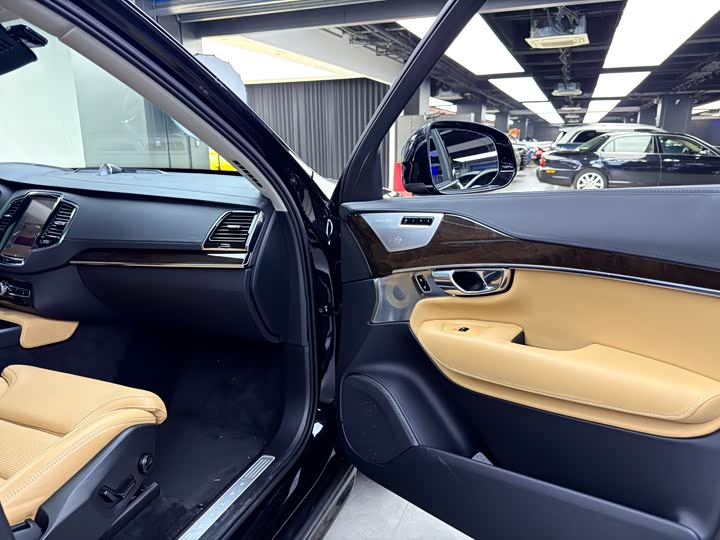 Volvo XC90 2015 T 6 7 — фото 16