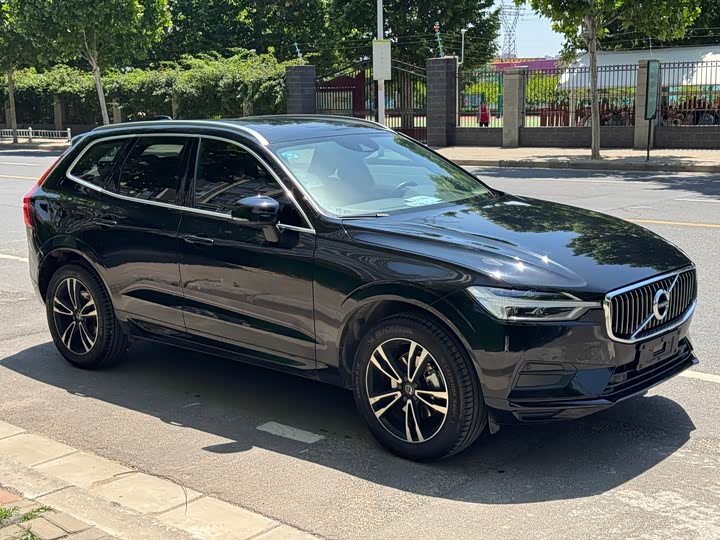 Volvo XC60 2019 T 5 4 WD VI — фото 3