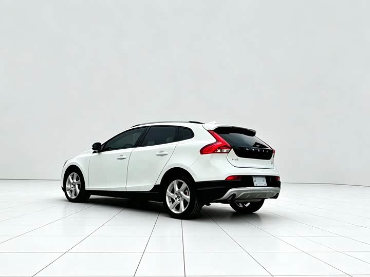 Volvo V40 2015 Cross Country T 5 AWD — фото 11