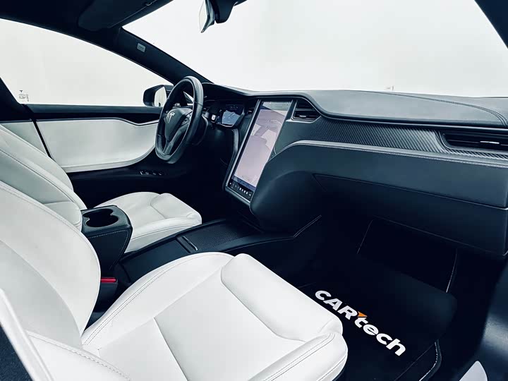 Tesla Model 2020 Performance — фото 15