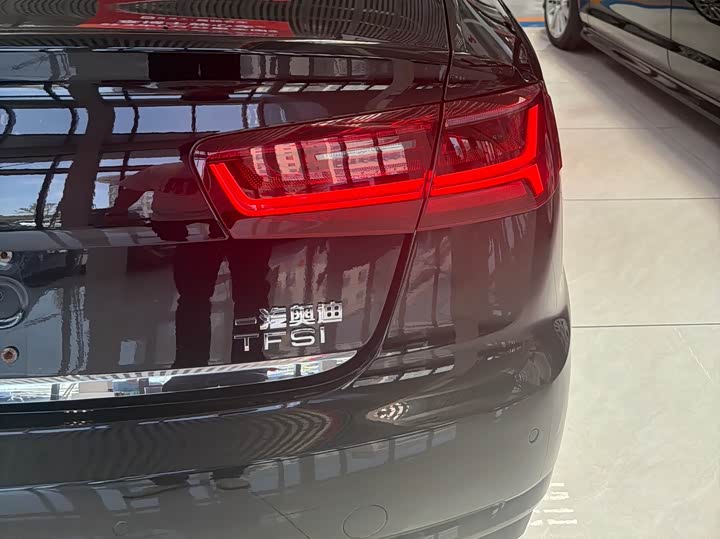 Audi A6L 2018 30 TFSI — фото 17
