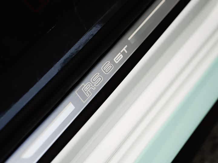 Audi RS 6 2025 RS 6 Avant GT — фото 20