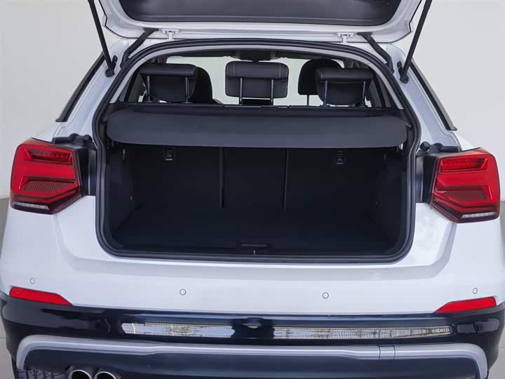 Audi Q2L 2020 35 TFSI — фото 16