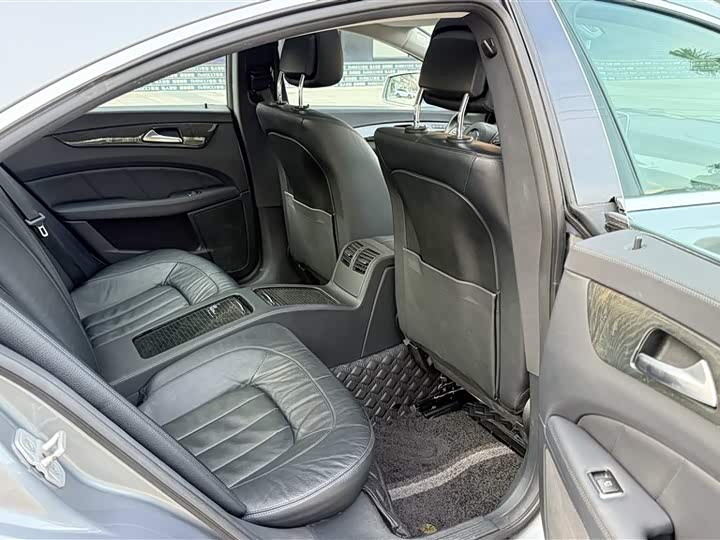 Mercedes-Benz CLS 2015 CLS 320 — фото 16