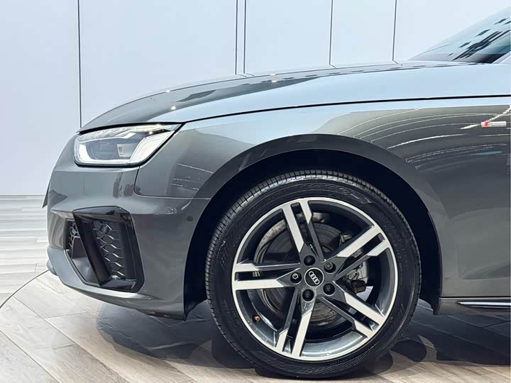 Audi A4L 2022 40 TFSI — фото 26