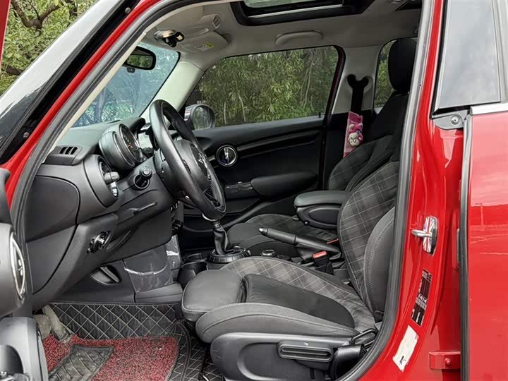 MINI Hatch — фото 17