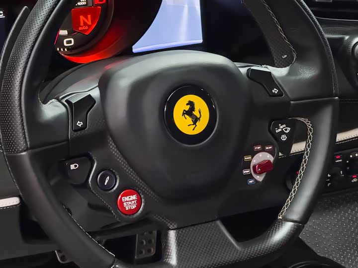 Ferrari 488 2015 488 GTB — фото 12
